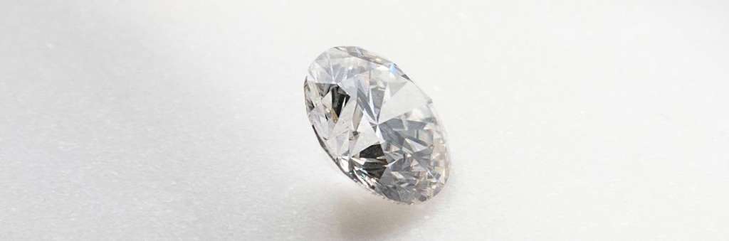 oval cut lab grown diamond