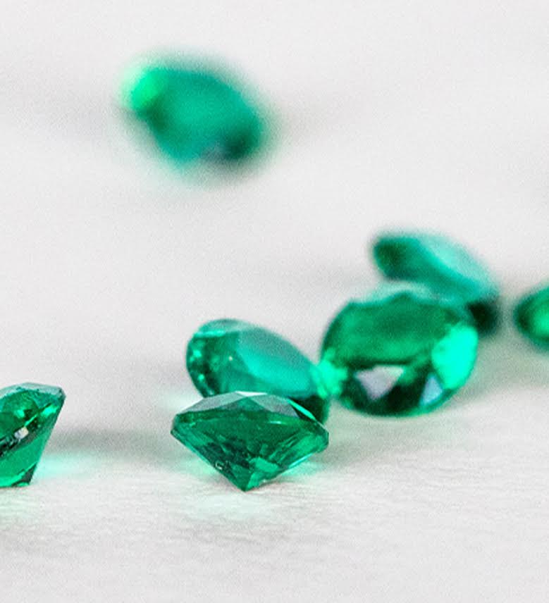 Round Cut Emerald Stones