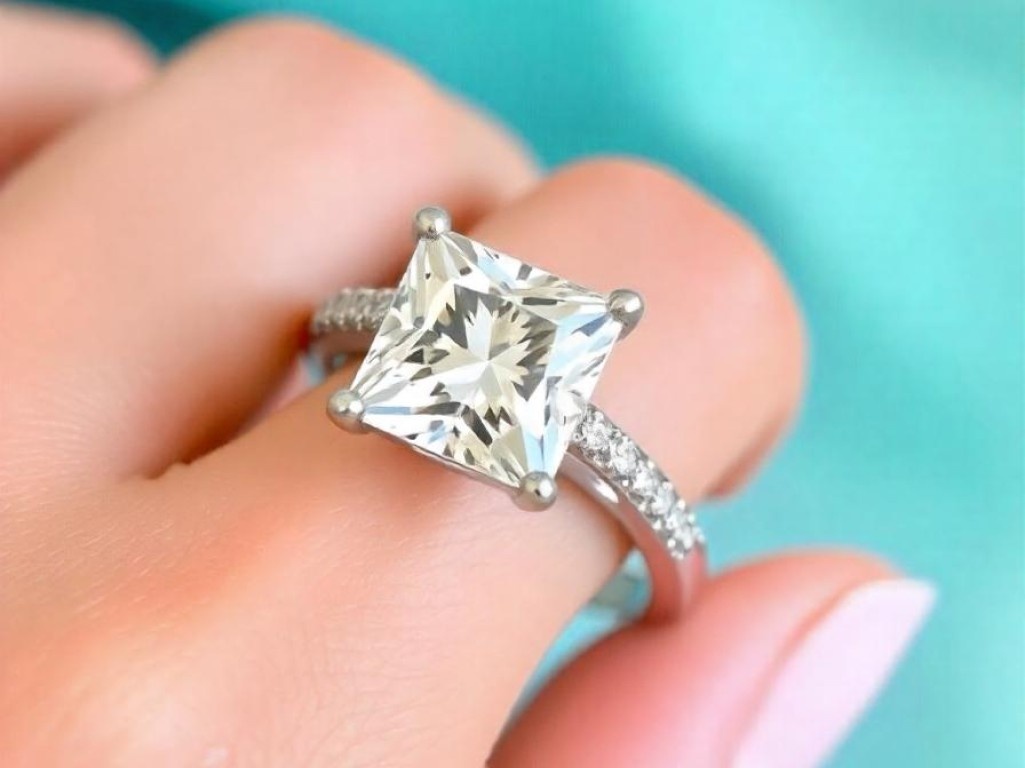 Princess Cut Engagement Ring